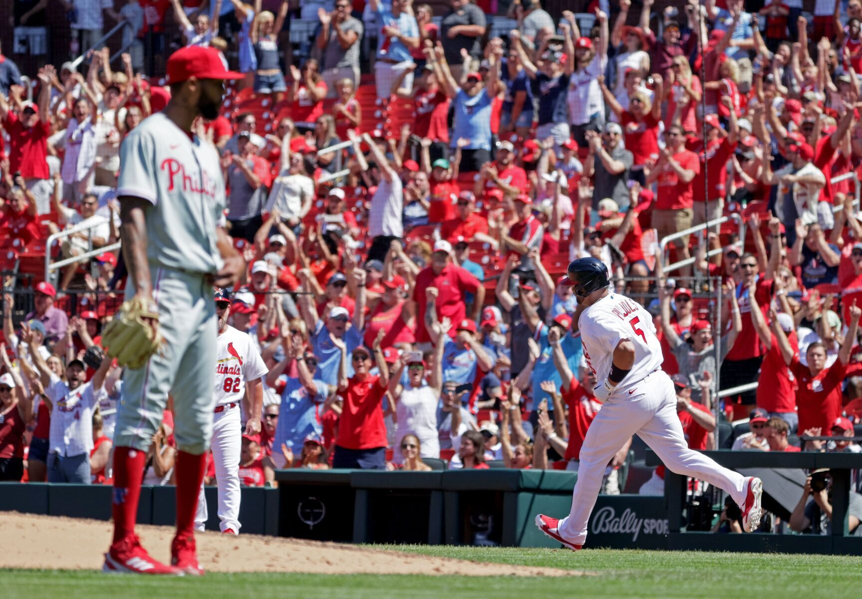 Cardinals host Phillies